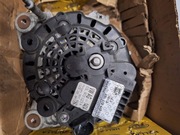 Alternator Hella 8EL 012 430-311 Uszkodzony