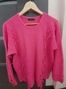 Różowy sweter z wiązaniem L