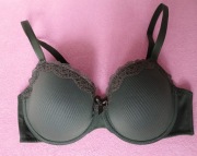 biustonosz 80 D stan nowy hunkemöller