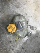 Zbiorniczek wyrównawczy corsa d 1.2b