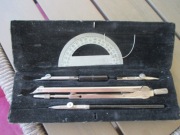 ZESTAW KREŚLARSKI CYRKLE  