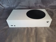 Konsola Xbox Series S z padem i kierownicą 