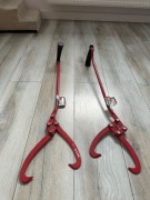 Kleszcze do przenoszenia drewna YATO YT-79907 – Zestaw 2 szt.