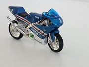 Yamaha TZ250M model motocykla w skali 1:18