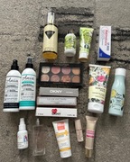 Paka kosmetyków. Mało używane lub nowe. 