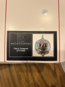 Bombka z jajkami mostowski