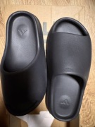 Klapki Adidas Yeezy slide