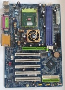 GIGABYTE GA-7VA REV:1.0 SOCKET A DDR AGP PCI ATX + AMD ATHLON XP 2400+