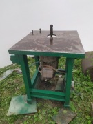 Frezarka dolno wrzecionowa wałek fi 25