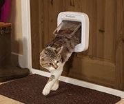 Drzwiczki dla kota PetSafe PPA19-16145 z czytnikiem mikrochipów