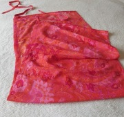 Pareo krótka chusta plażowa wiązana różowa - b. dobry stan nieużywana