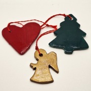 Handmade ceramiczne ozdoby na choinkę - serduszko aniołek choinka 