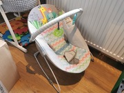 Leżaczek Bright Starts