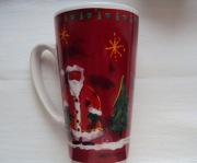 Kubek świąteczny 500 ml. Św.Mikołaj Choinka 