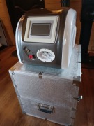 Laser do usuwania tatuażu.