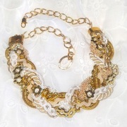 Naszyjnik ręcznie robiony  z pasmanterii