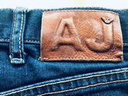 Spodnie Armani Jeans, rozmiar na metce 31