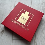 Czerwone pudełko po zestawie GIORGIO ARMANI ACQUA DI GIO