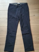 Czarne spodnie Tatuum r. 32