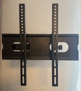 Uchwyt / Wieszak do TV 32–64” z ramieniem 64 cm – regulowany, obrotowy 90°