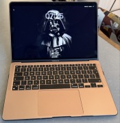 Okazja Macbook Air a2337 Gold Złoty M1/8gb ram/256gb ssd/13.3”/2023