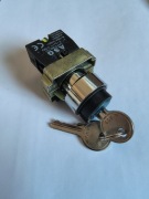 Stacyjka przełącznik kluczykowy fi 22mm 0-(1) off-(on) chwilowy
