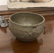 Miarka do ryżu Dhokra Indie I poł XX w.  Miarka z brązu