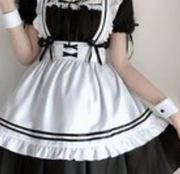 Strój pokojówki z opaską i dodatkami 
