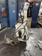 Zbiorniczek zbiornik płynu do spryskiwaczy Alfa Romeo 159 ksenon