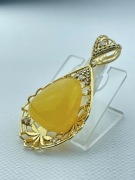 Elegancki srebrny wisiorek z naturalnym bursztynem bałtyckim 9,28 g