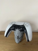 Stojak na pada PS5 – Kratos
