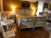 Sypialnia Francja 1930 r. Łóżko Toaletka Oryginał biały ze złotymi element