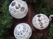 Zestaw 6 sztuk bombek białych  szydełkowych 10 cm średnicy 