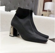 Botki Zara na metalicznym obcasie