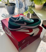 Buty NIke Waffle ONE 35.5