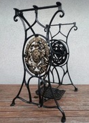 Stolik z maszyny do szycia Singer