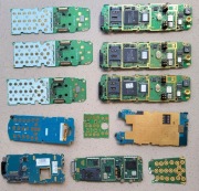 Złom - elektronika z około 30 starych telefonów, złocone piny i inne