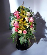 Bukiet do wazonu kwiaty na cmentarz stroik