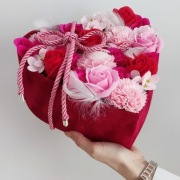 Walentynkowe serce z kwiatami mydlanymi