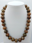 Unikatowy Naszyjnik: Ryolit (Jaspis Rainforest) 