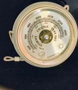 Barometr analogowy wiszący- stan bardzo dobry 