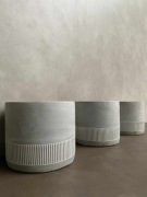 Zestaw 3 doniczek betonowych – minimalistyczne, nowoczesne, jasnoszare