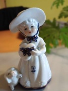 Piękna figurka z porcelany. 