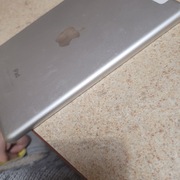 Apple mini 2 32gb posiada blokadę iCloud