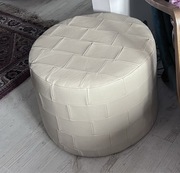 Pufa z ekoskóry uszkodzona popękana