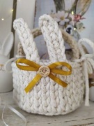 Koszyczek wielkanocny szydełkowy biały rękodzieło ze sznurka z uszami 