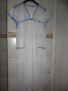 fartuszek damski stylon krótki rękaw biały z nieb XL