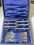 Sztućce do ryb w eleganckim pudełku, amerykańskie ONEIDA Ltd. Model Croydon