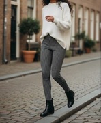 Eleganckie leginsy w kratkę