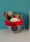 Świąteczny bukiet w kubku.